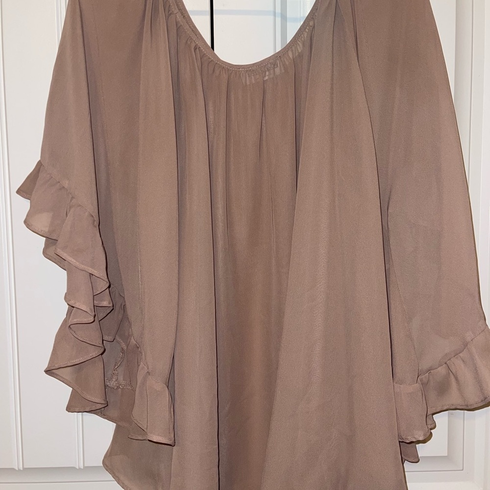 Basically Me Sheer Top. One size. - Picture 2 of 3